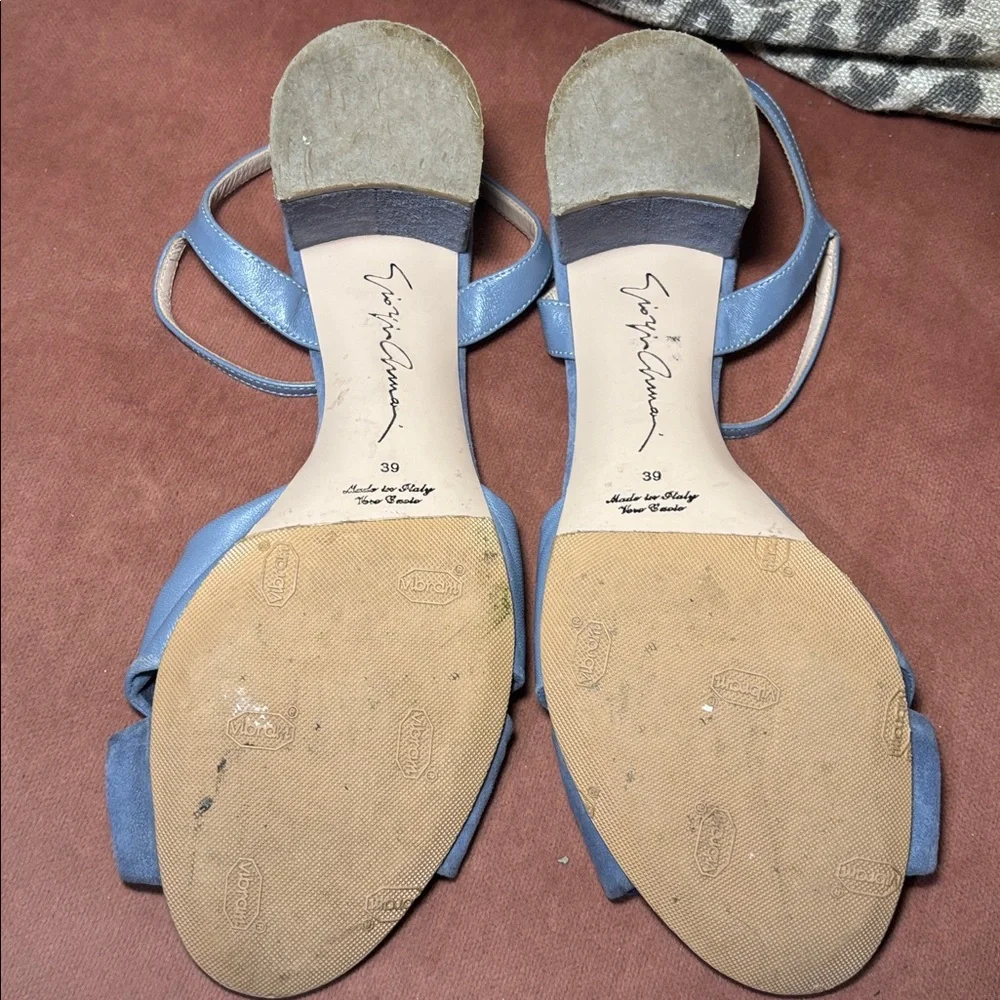 Giorgio Armani blue luxury leather/ suede strappy heeled sandals block heel 8.5